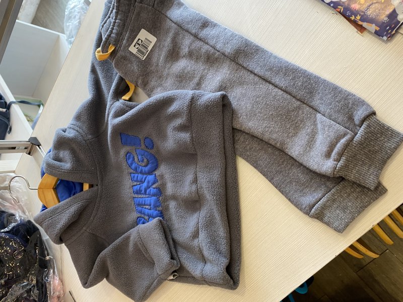 conjunto buzo y joggins, ropa infantil en Ardillas Córdoba
